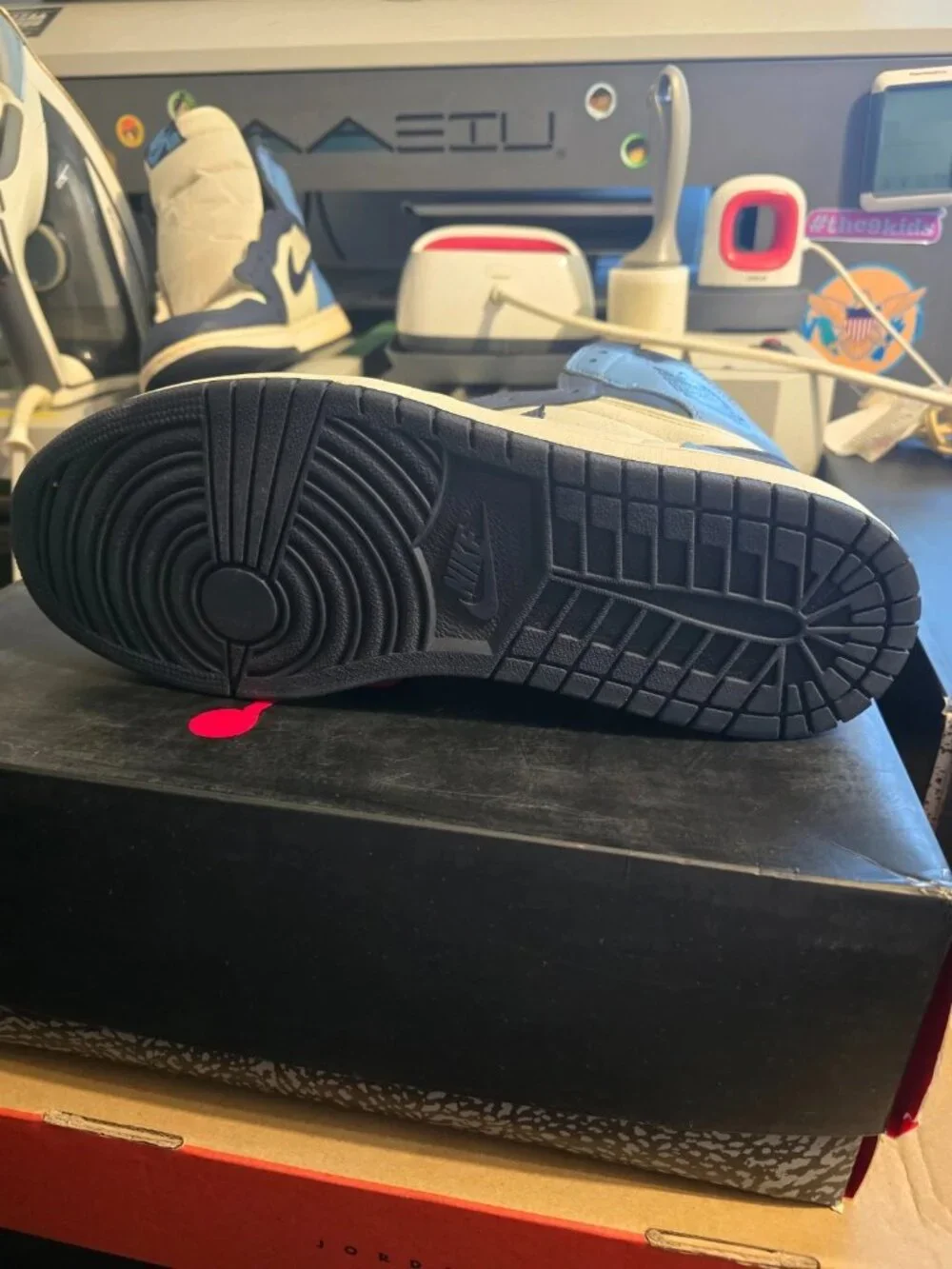 Jordan 1 Retro OG High Obsidian UNC 2019, 666088-140